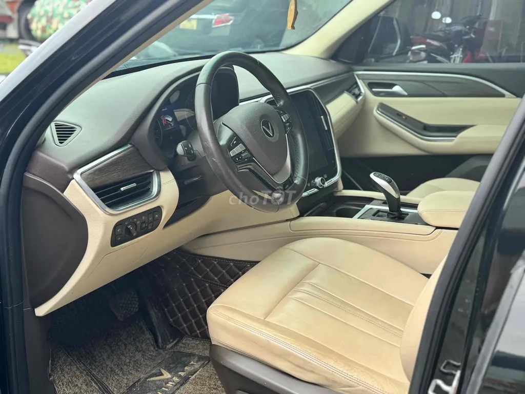 Vinfast Lux Sa Premium 2021 photo 3