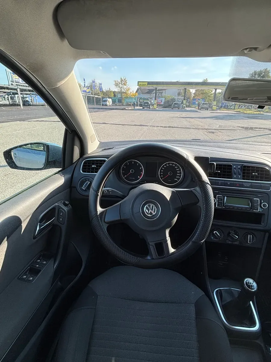Volkswagen Polo 2009 photo 3