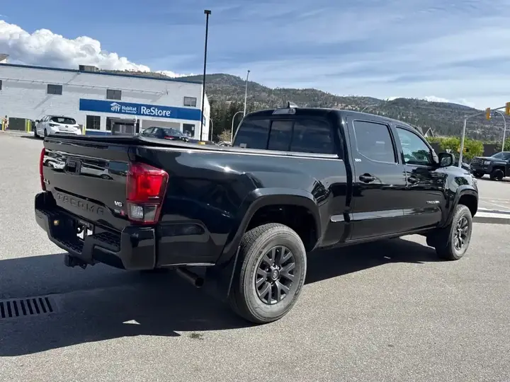 Toyota Tacoma 2023 photo 4