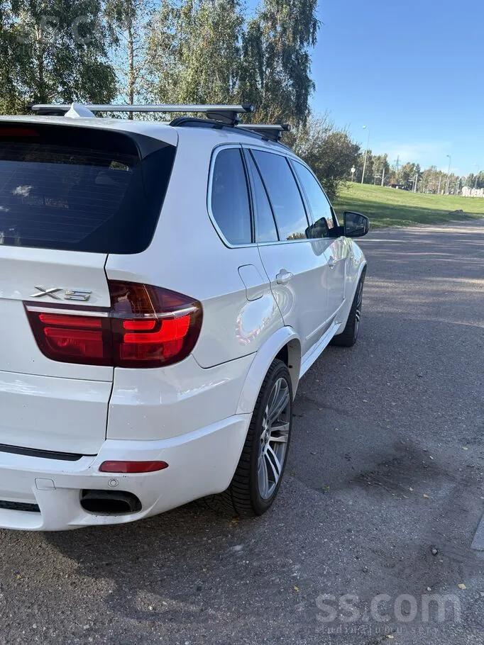 BMW X5 2010 photo 5