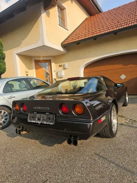 Chevrolet Corvette 1990 photo 3