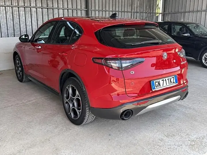 Alfa Romeo Stelvio 2023 photo 3