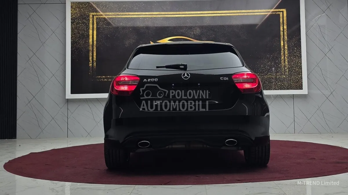Mercedes-Benz A 200 2013 photo 4