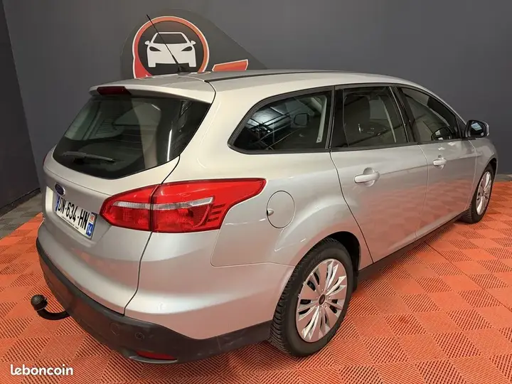 Ford Focus 2015 photo 2