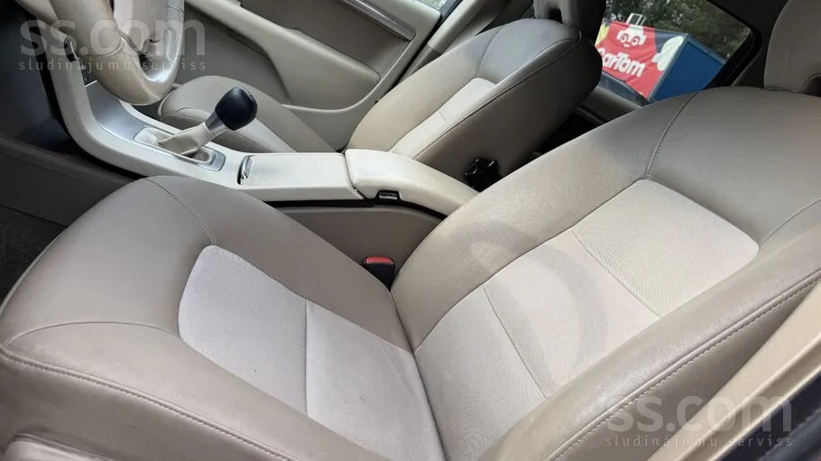 Volvo V70 2008 photo 5