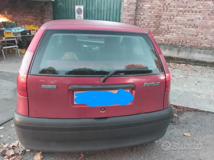 Fiat Punto 1996 photo 2