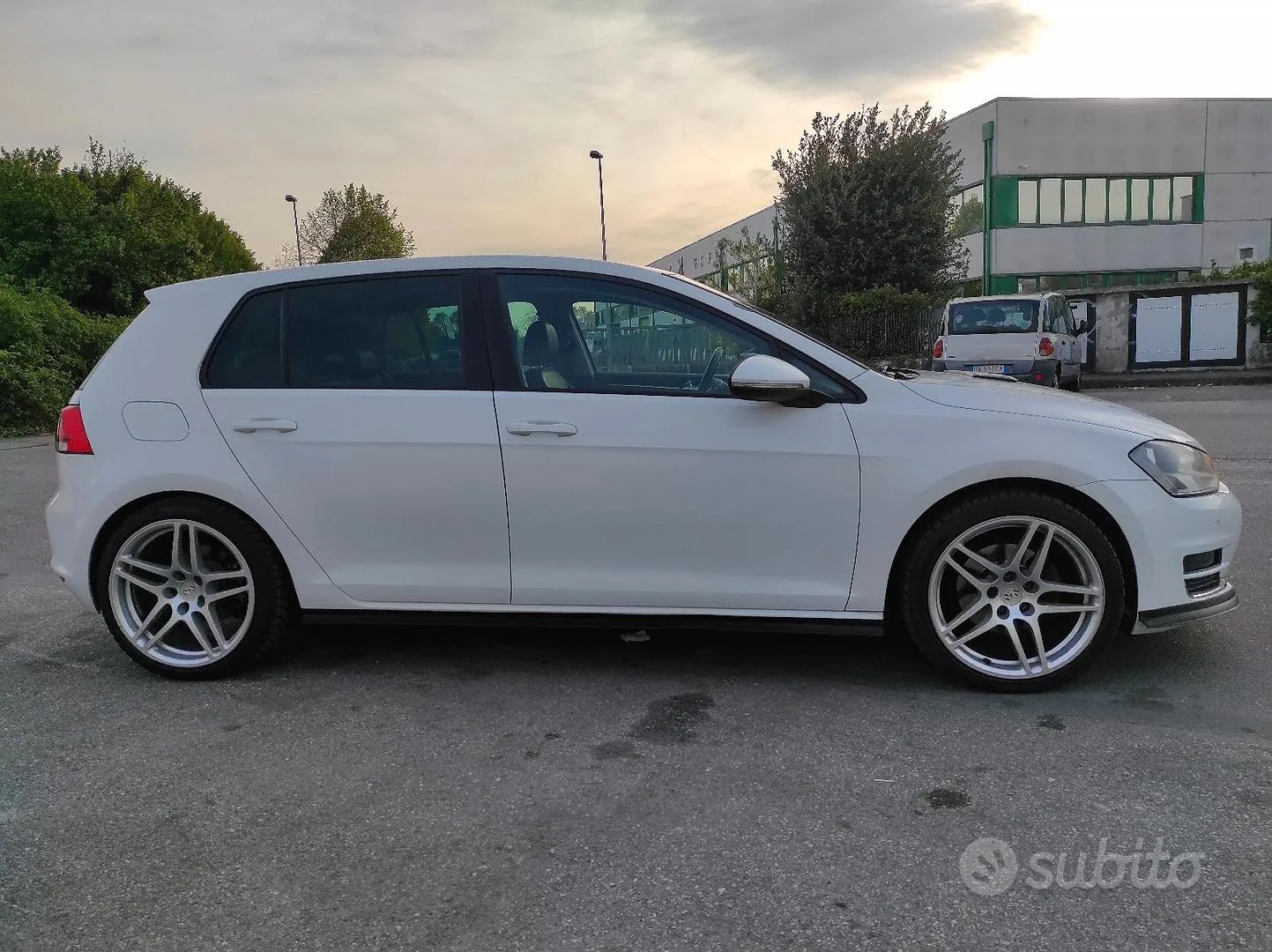 Volkswagen Golf 2013 photo 2