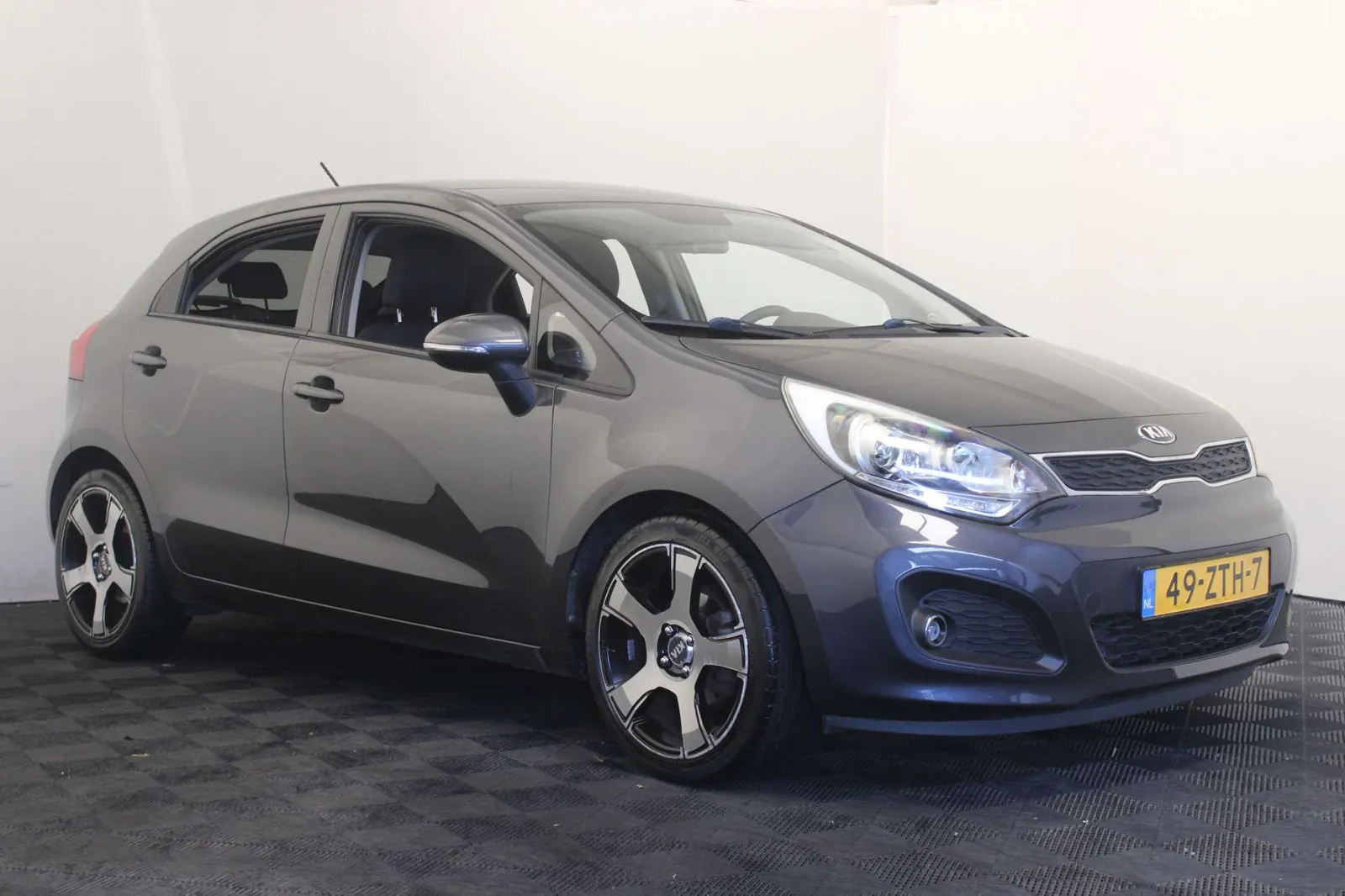 Kia Rio 2013 photo 3
