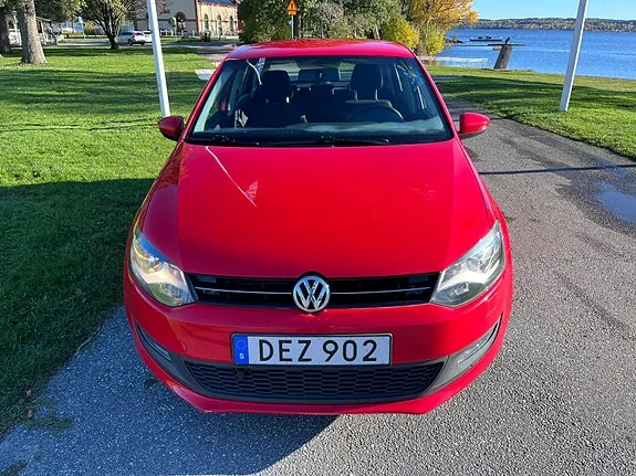 Volkswagen Polo 2014 photo 2