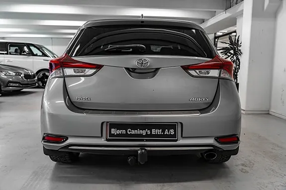 Toyota Auris 2015 photo 5