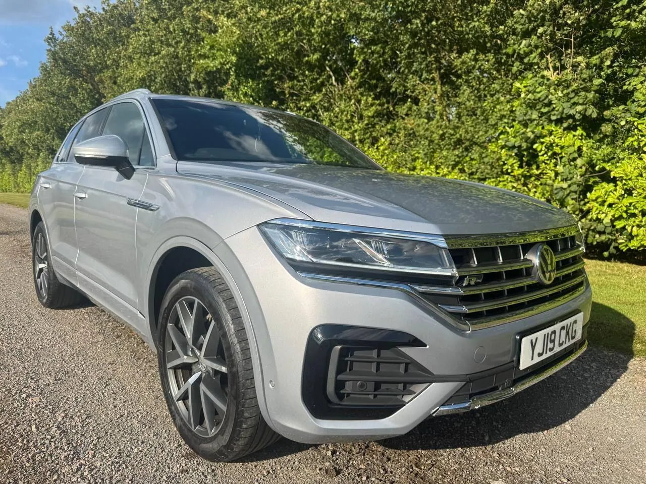 Volkswagen Touareg 2019 photo 2