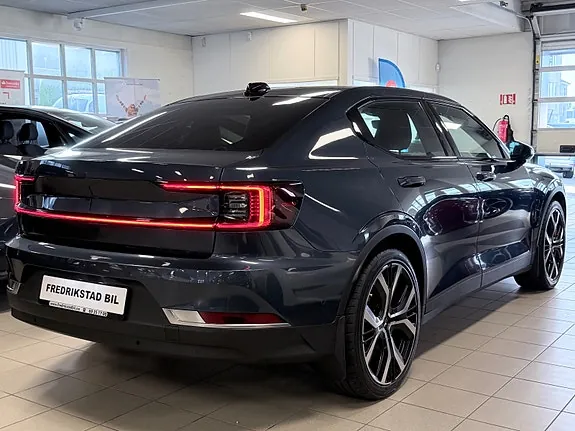 Polestar 2 2020 photo 4