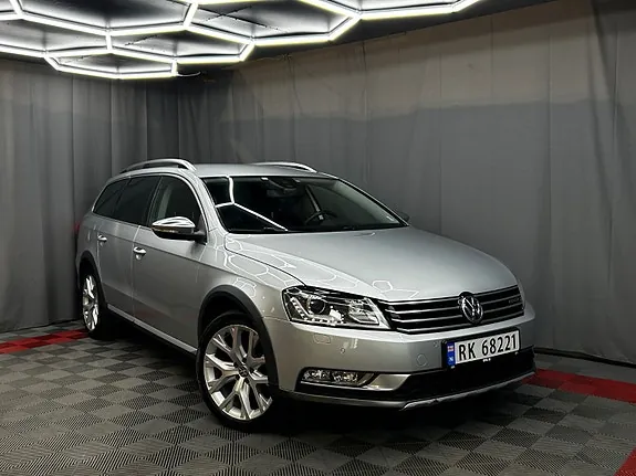 Volkswagen Passat Alltrack 2013 photo 2