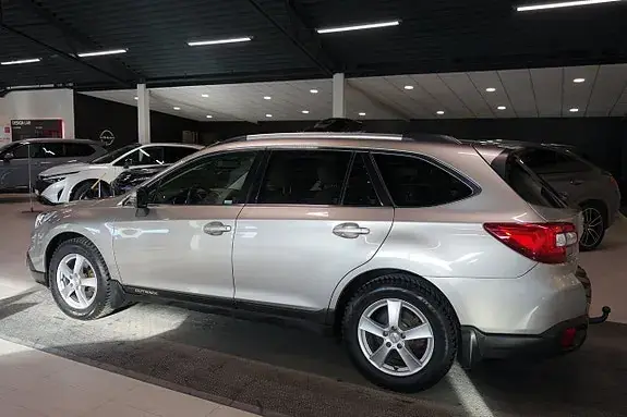 Subaru Outback 2016 photo 3