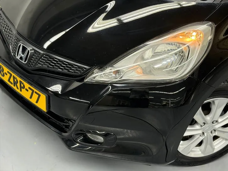 Honda Jazz 2011 photo 2