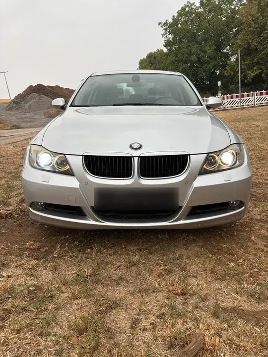 BMW 320I