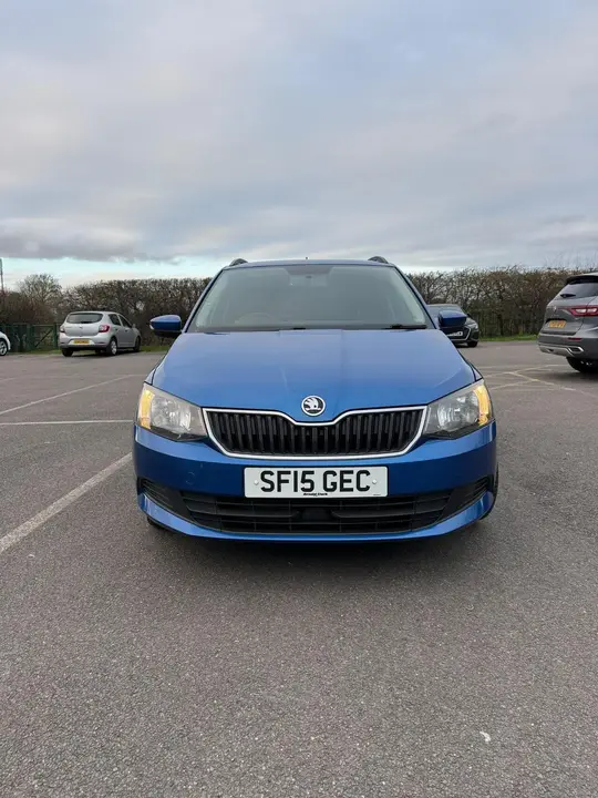 Skoda Fabia 2015 photo 2