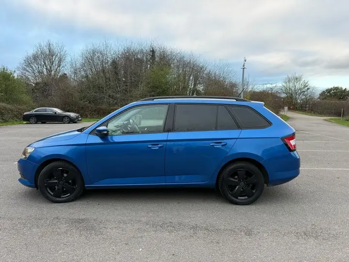 Skoda Fabia 2015 photo 4