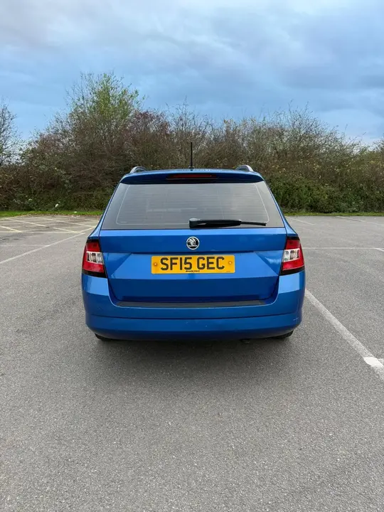 Skoda Fabia 2015 photo 3