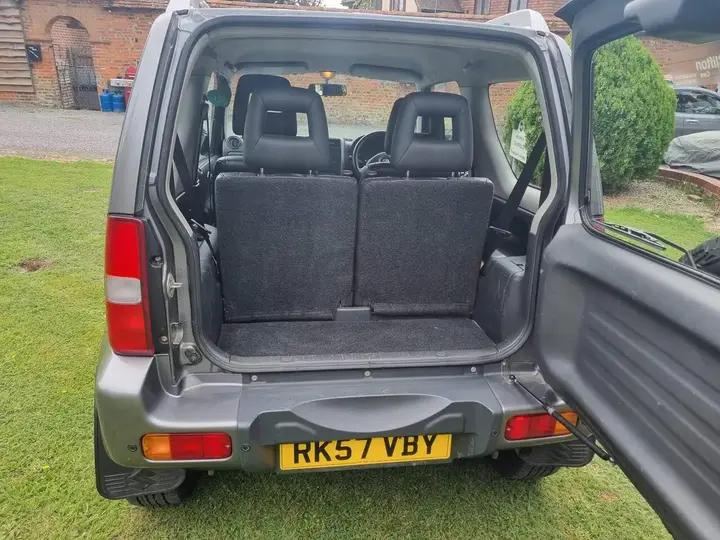 Suzuki Jimny 2007 photo 4