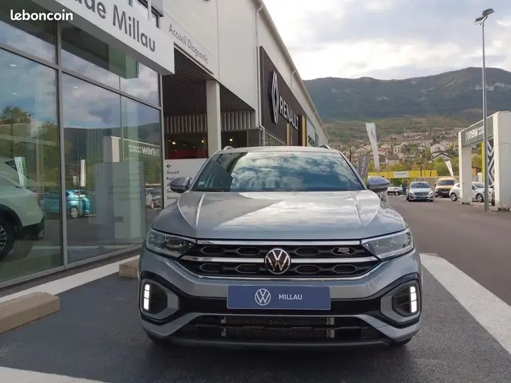 Volkswagen T-Roc 2023 photo 2