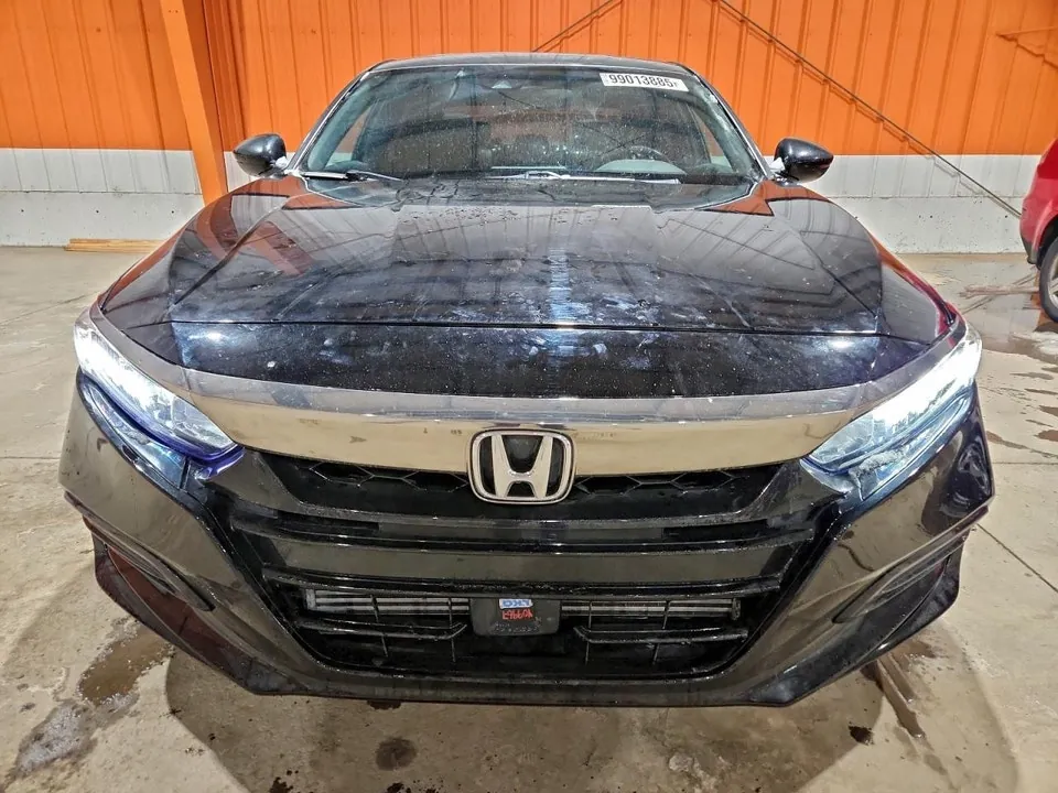 Honda Accord 2018 photo 3