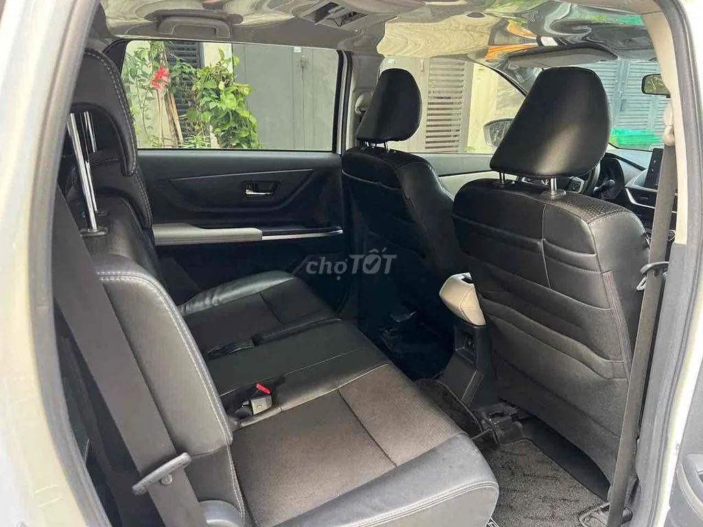 Toyota Veloz Cross 2022 photo 5