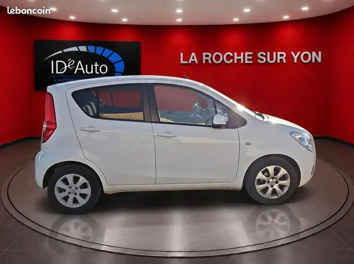 Opel Agila 2009 photo 4
