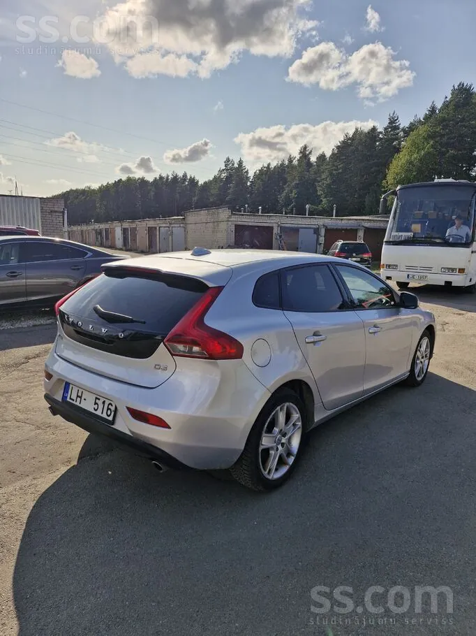Volvo V40 2013 photo 3