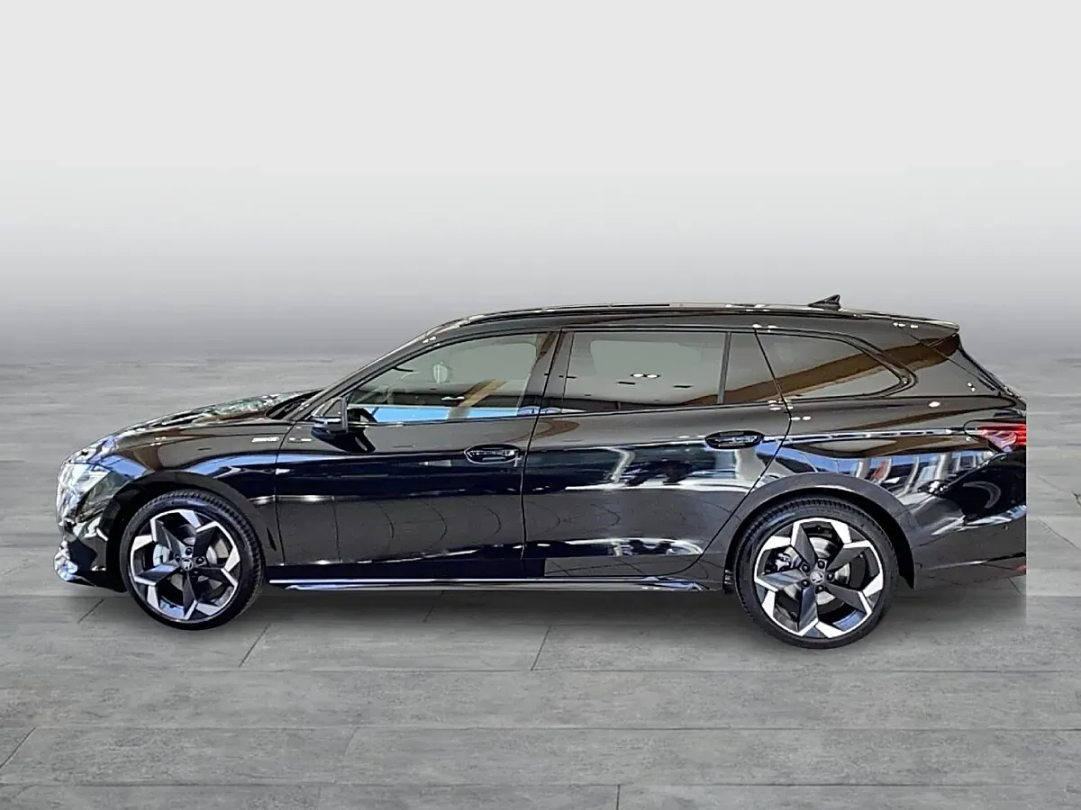 Skoda Superb 2026 photo 2
