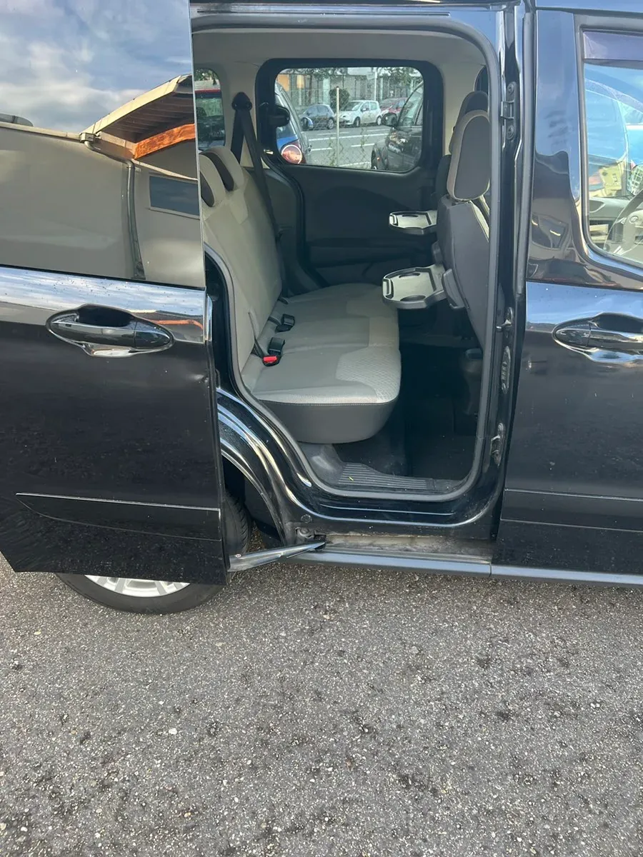 Ford Tourneo 2015 photo 3