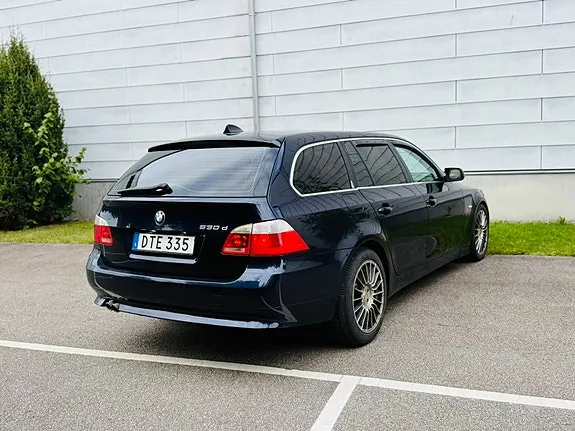 BMW 530D 2004 photo 3
