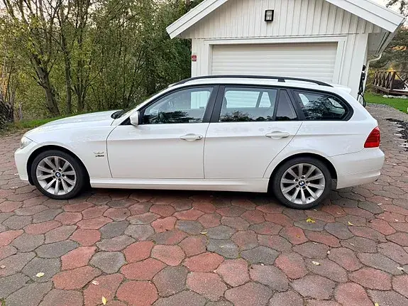 BMW 320D 2009 photo 5