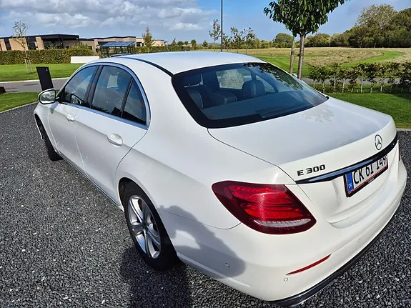 Mercedes-Benz E300 2017 photo 5
