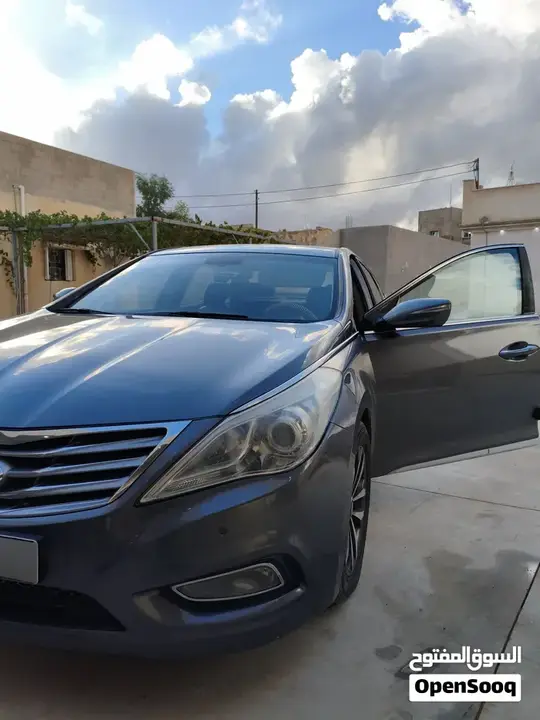 Hyundai Grandeur 2012 photo 2