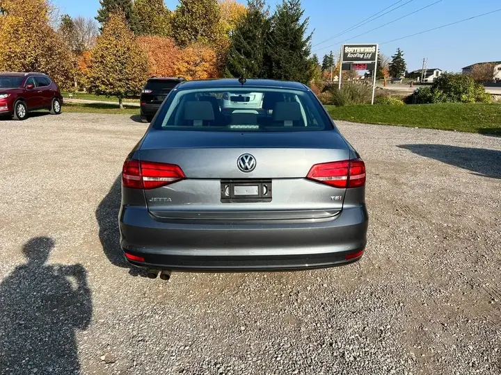 Volkswagen Jetta 2015 photo 4