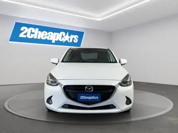 Mazda Demio 2015 photo 3