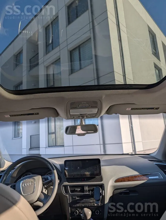 Audi Q5 2010 photo 4