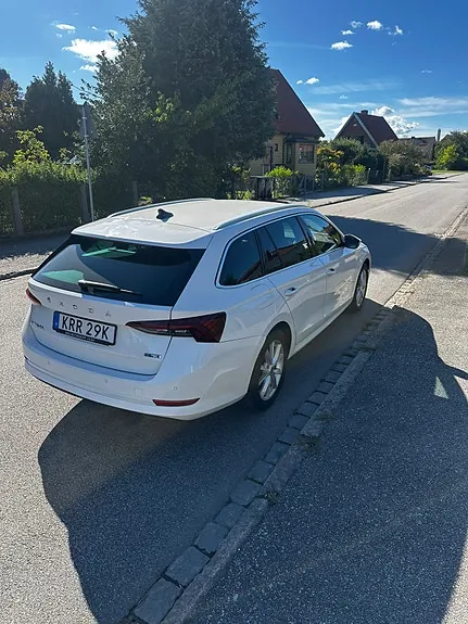 Skoda Octavia 2021 photo 3