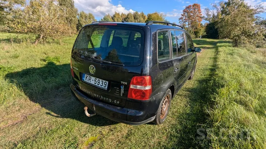 Volkswagen Touran 2006 photo 3