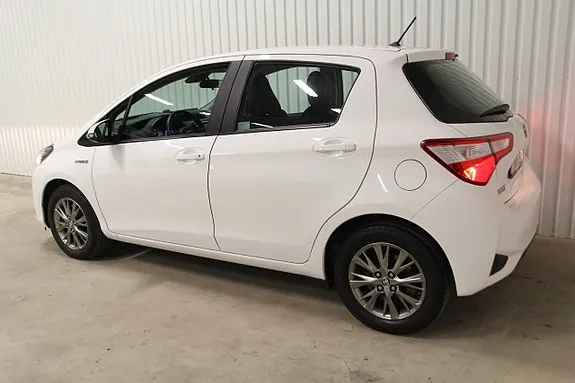 Toyota Yaris 2018 photo 3