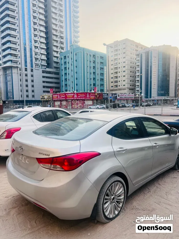 Hyundai Elantra 2012 photo 4