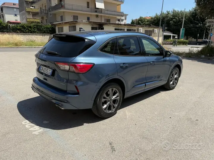 Ford Kuga 2023 photo 4