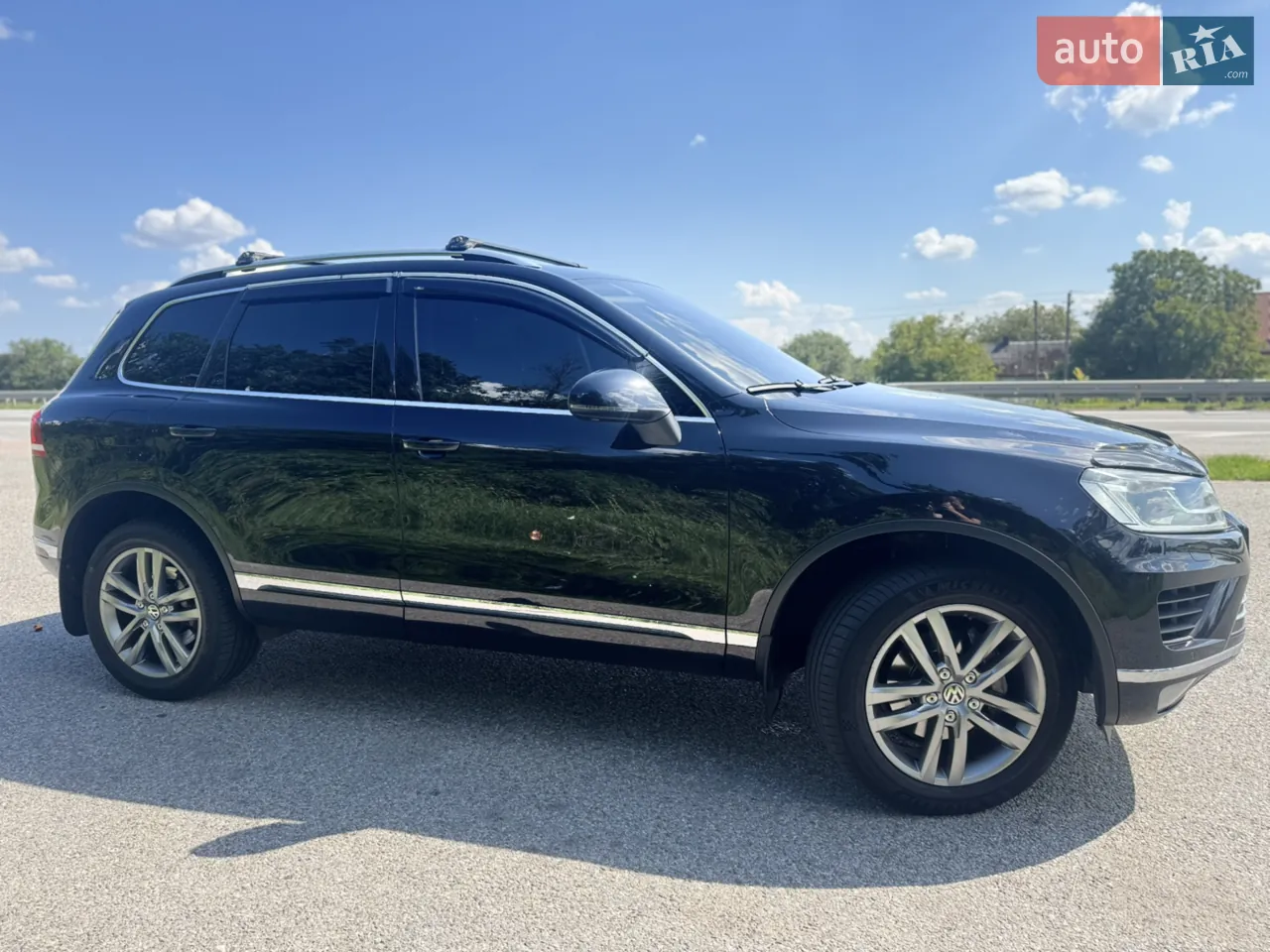 Volkswagen Touareg 2015 photo 2