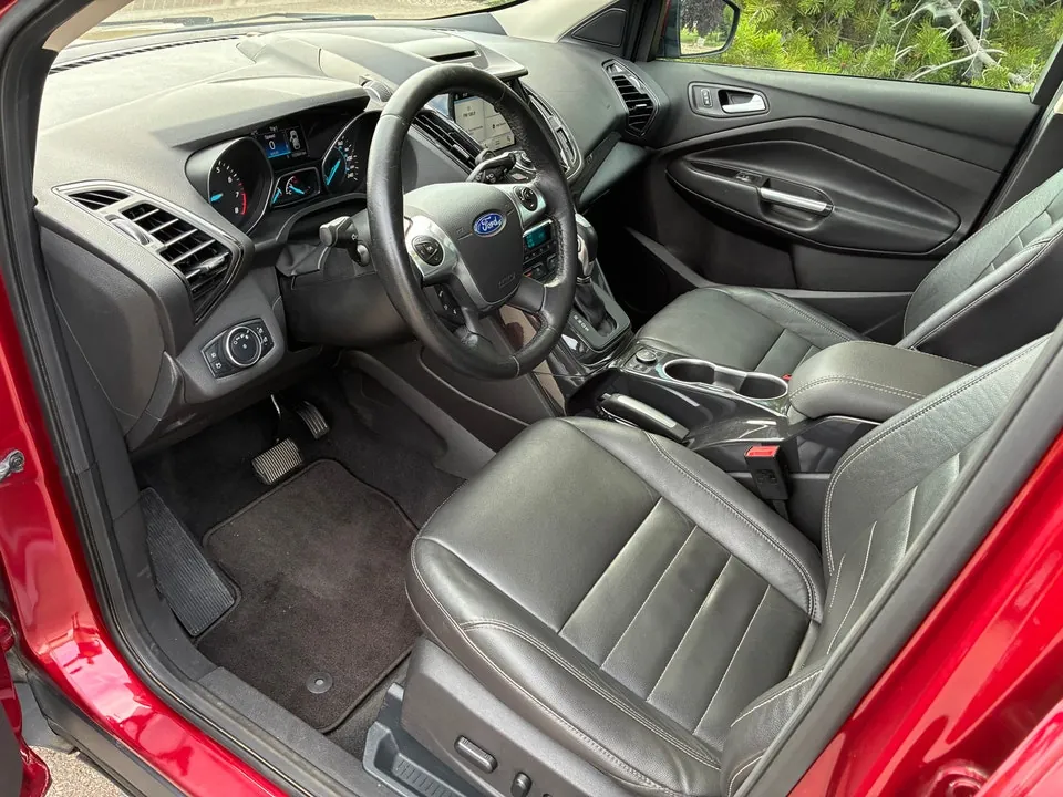 Ford Escape 2016 photo 3