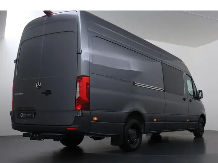Mercedes-Benz Sprinter 2023 photo 2