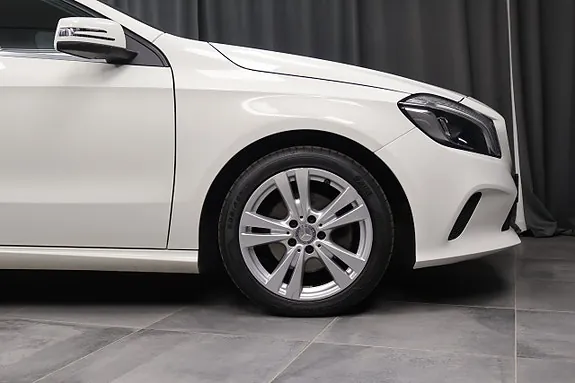Mercedes-Benz A 180 2016 photo 5