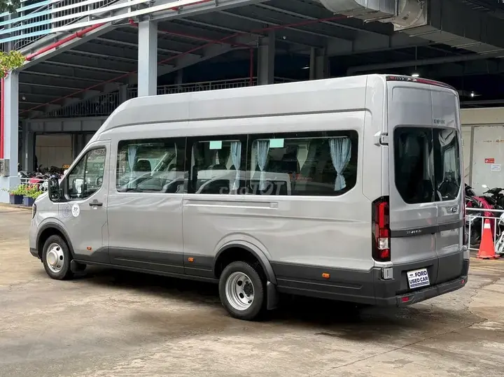 Ford Transit 2025 photo 3