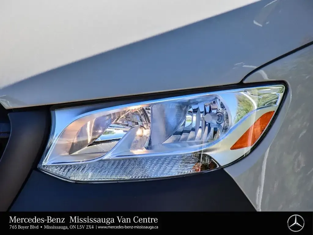 Mercedes-Benz Sprinter 2026 photo 3