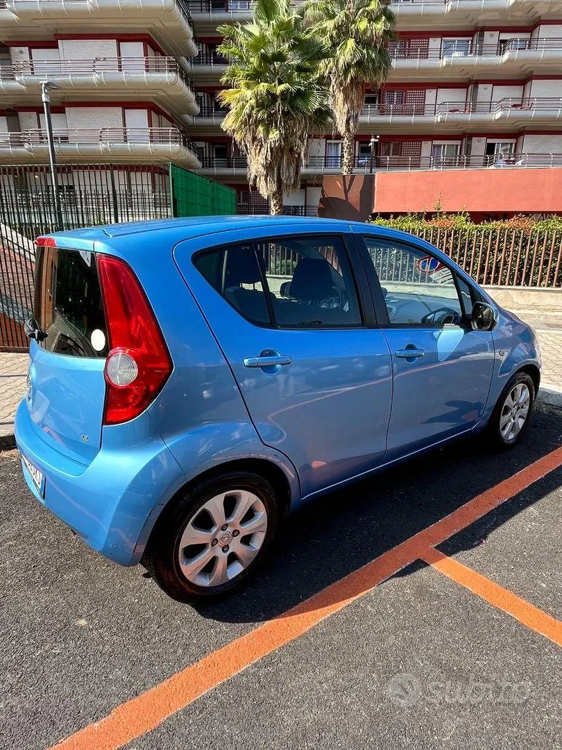 Opel Agila